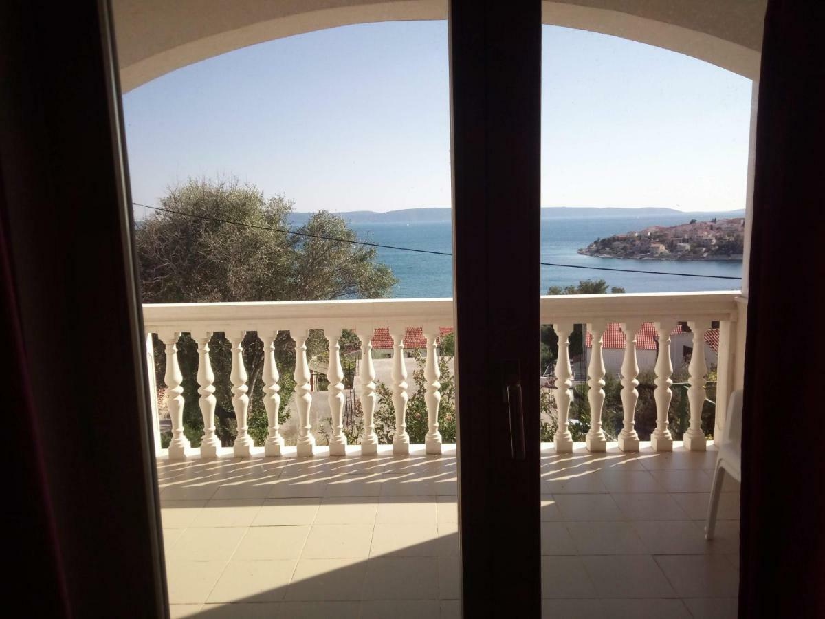 Apartmani Maris Trogir Exterior photo